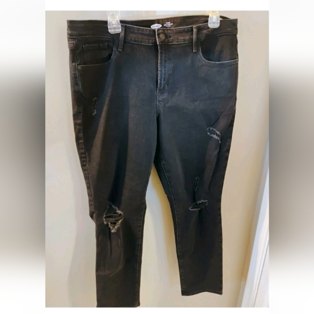 Women's Old Navy Size 16 Power Straight Leg Mid Rise Distressed Faded Black Jean